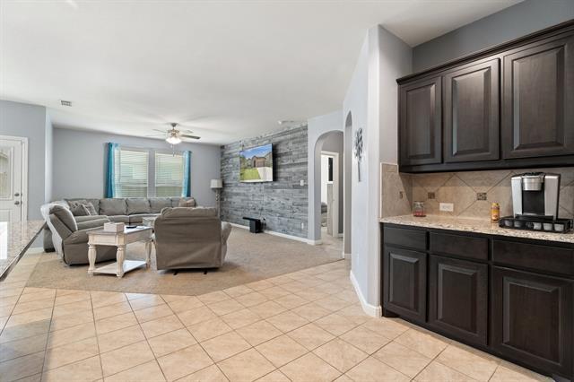 Building Photo - 9124 Golden Hollow Ln