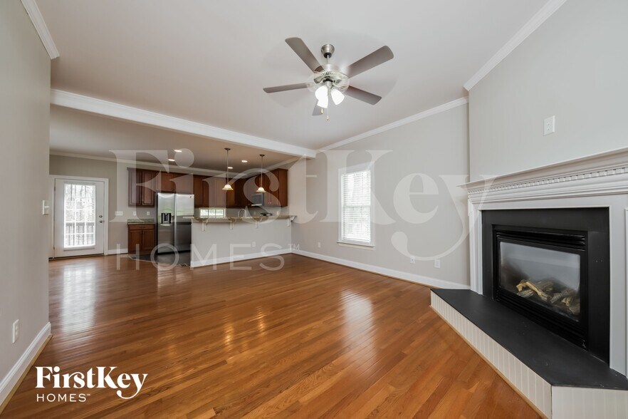 Building Photo - 7092 Orchard Path Dr