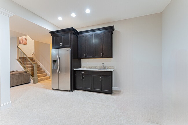 Building Photo - Stunning home in Olentangy schools!