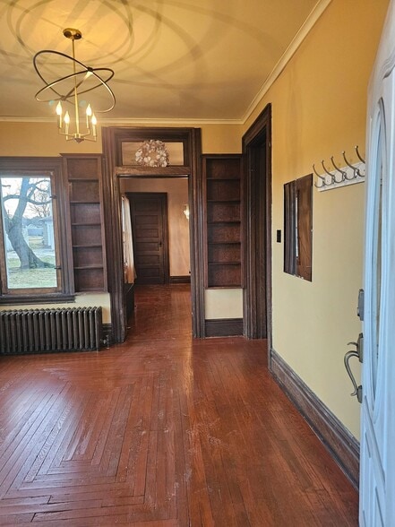 Building Photo - 409 N 5th St