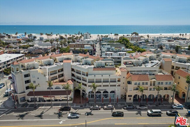 Building Photo - 235 Main St