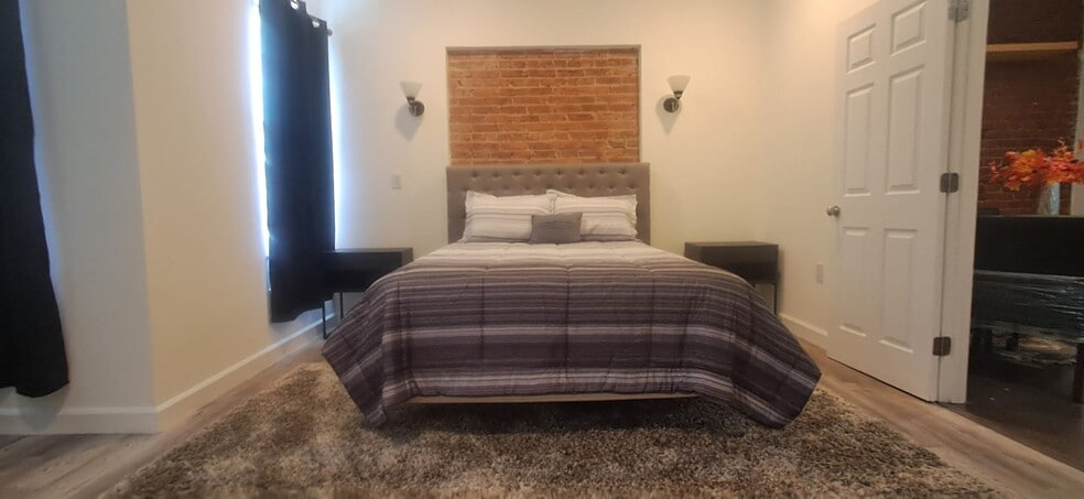 Bedroom - 27 Florida Ave NW
