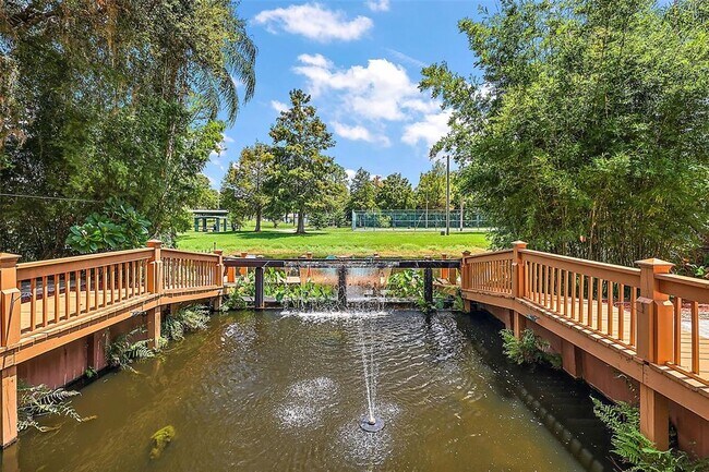 Building Photo - 507 Lakeshore Dr