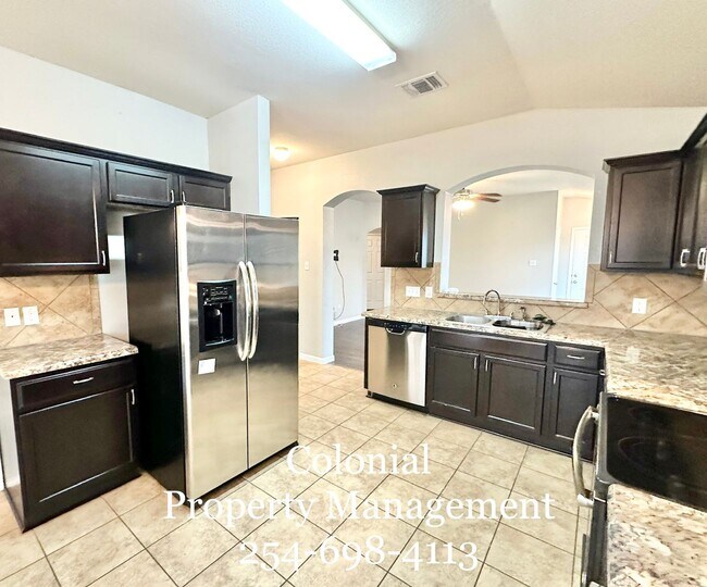 Building Photo - AVAILABLE MID MAY ; APPLY TODAY AT OUR WEBSITE!!