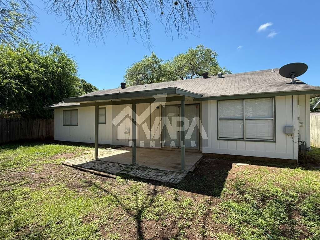 Building Photo - 9315 Cliff Way St