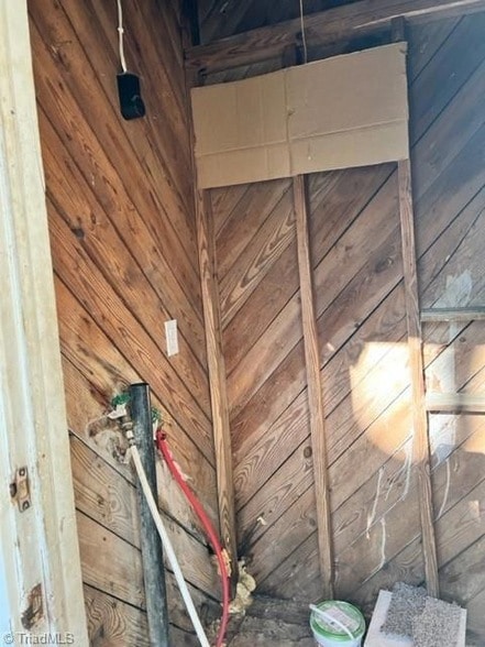 Building Photo - 2003 Byrd St