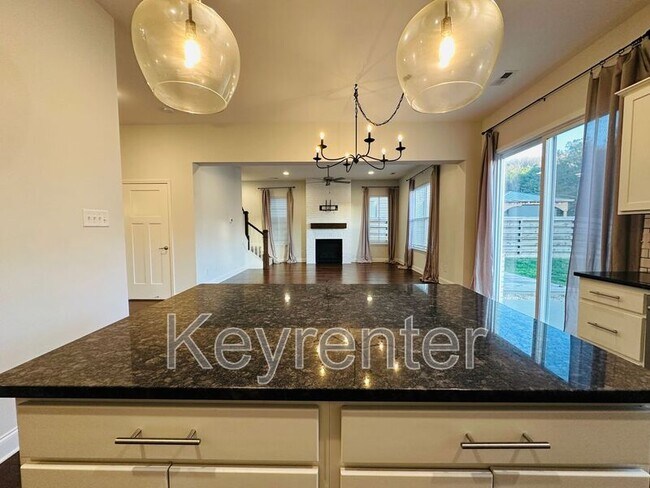 Building Photo - 1128 Belle Pond Ave