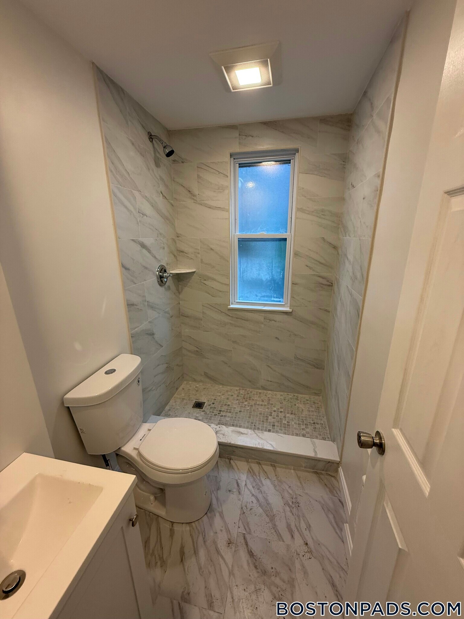 Building Photo - 33 Hancock St