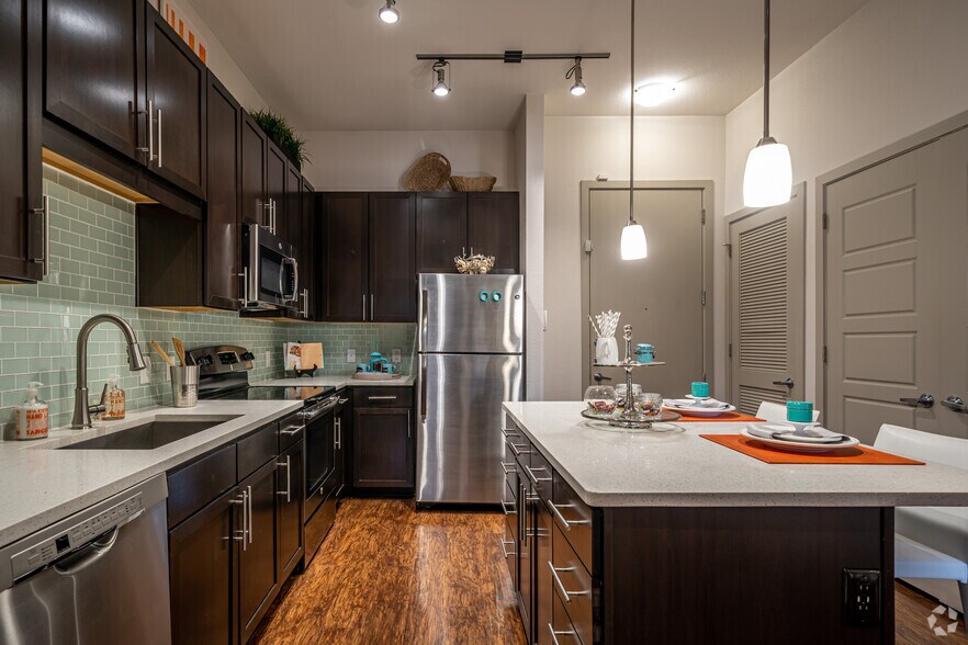 Heights West End 4020 Koehler St Houston TX 77007 Apartment Finder