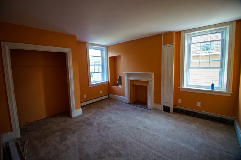 Building Photo - 32 Market St