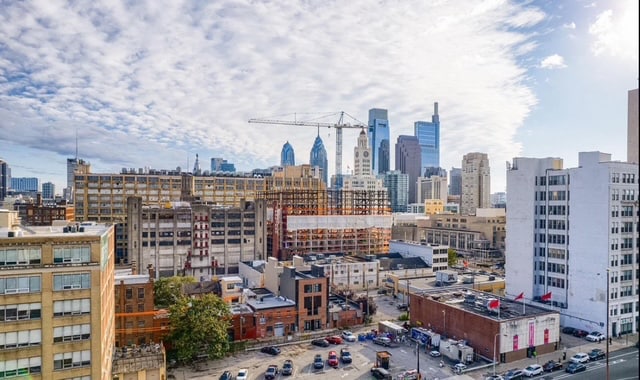 Building Photo - 1328 Nectarine St