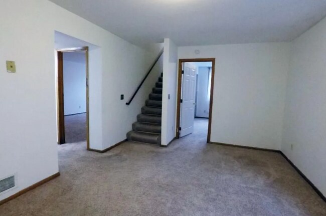 Building Photo - 3526 N Newton Ave