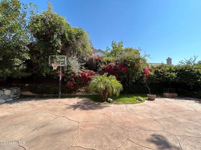 Building Photo - 2357 Laurelwood Dr