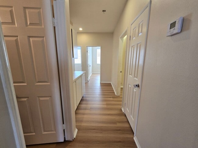 Building Photo - 42534 Coronet Ct