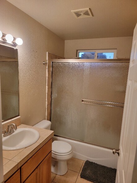 Typical Full Bathroom - 525 W 1st Ave