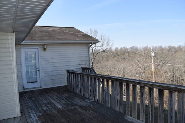 Building Photo - 4 bed / 3 bed Home with Gorgeous View!!!