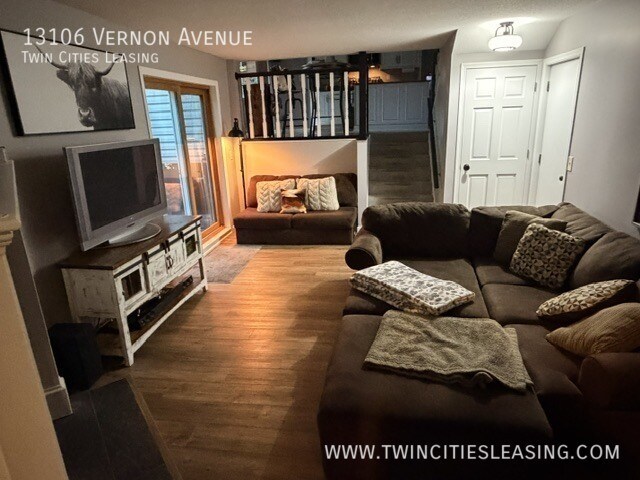 Building Photo - 13106 Vernon Ave
