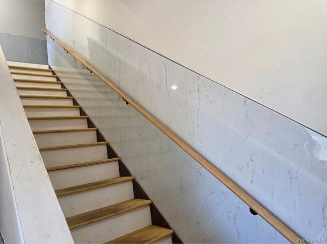 Building Photo - 534 NY-32