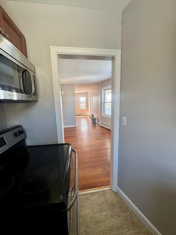 Building Photo - 67 Sycamore St