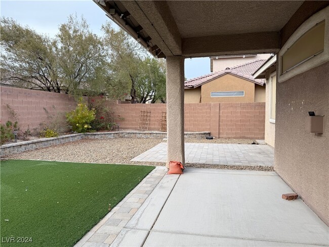 Building Photo - 9421 Andesite Hollow Ct