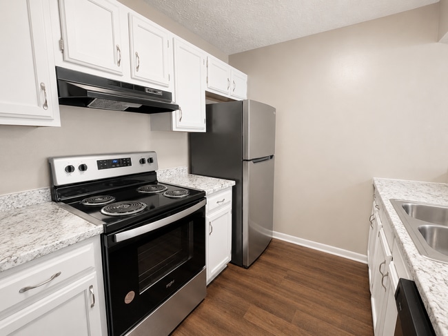 Building Photo - Space! Townhome for Rent in West Knoxville-1 Bedroom