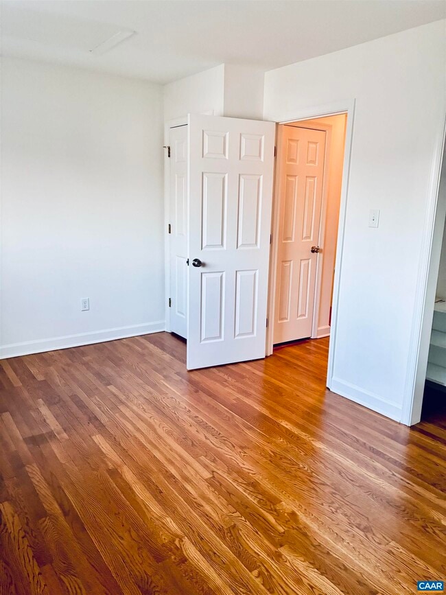 Building Photo - 210 Saponi Ln