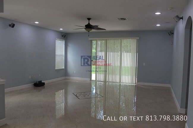 Building Photo - 452 Westchester Hills Ln