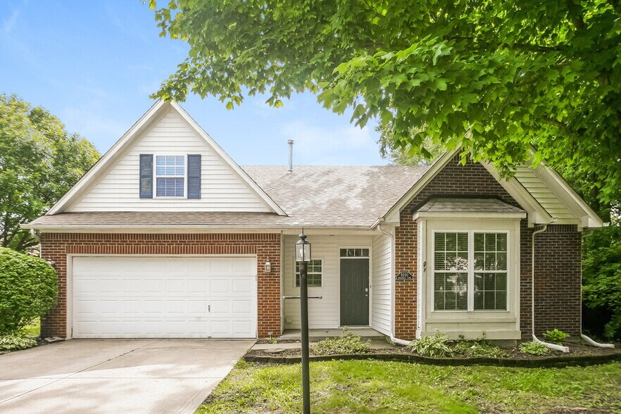 Primary Photo - 8201 Briarhill Lane