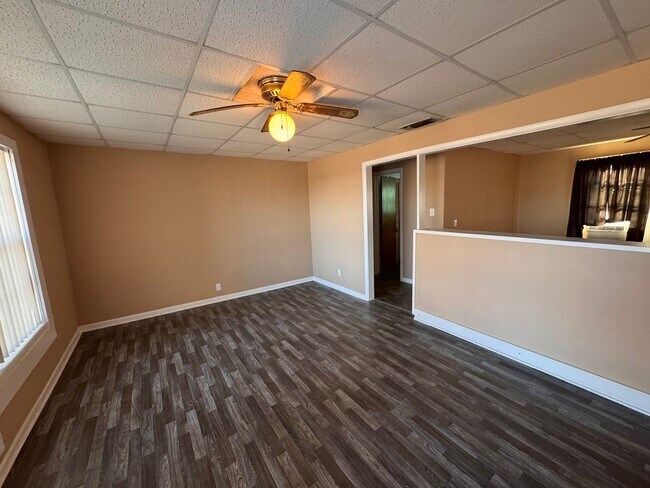 Building Photo - Small-Town Charm with Bonus Office Space