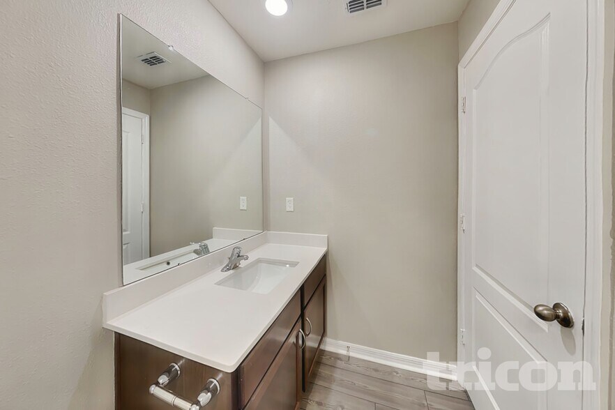 Building Photo - 443 Underwood Trl