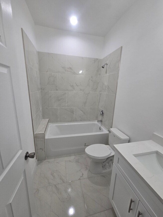 Building Photo - BRAND NEW THREE BEDROOM, 2 BATH, 1 CAR GAR...