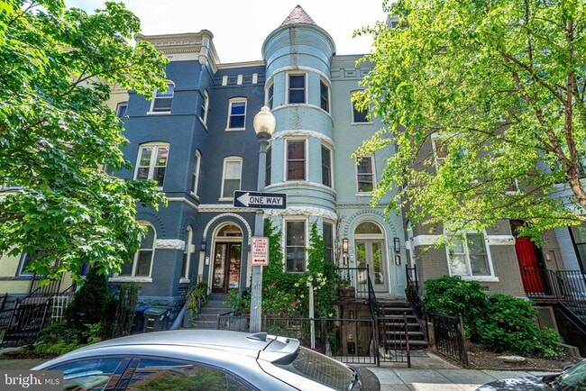 Building Photo - 1320 W St