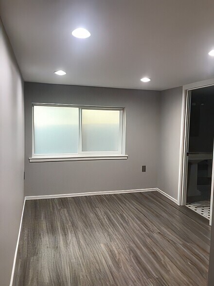 Bedroom with door into Bath - 831 NE Holland St