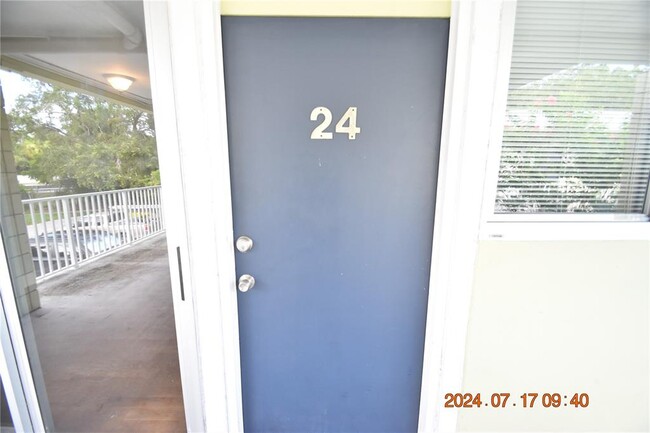 Building Photo - 1301 S Howard Ave