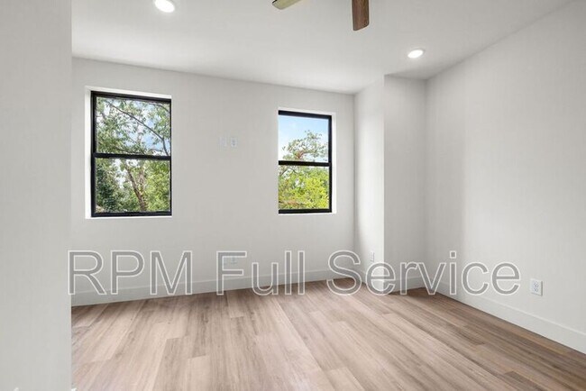 Building Photo - 4021 Clarksville Pike