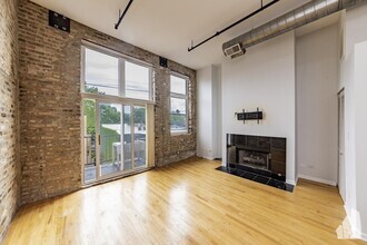 Building Photo - 1 bedroom in Chicago IL 60647