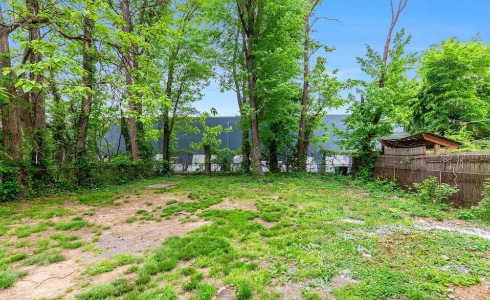 Building Photo - 3403 Allison St