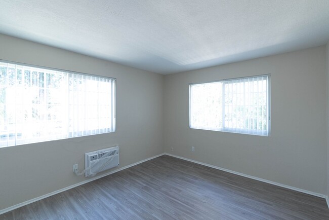 Interior Photo - 8112 - Applewood Apartments