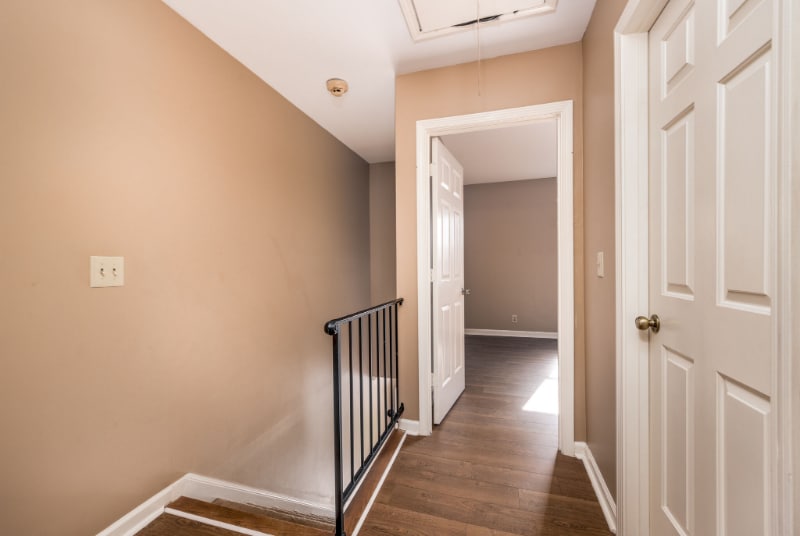 Building Photo - 102 Academy Square