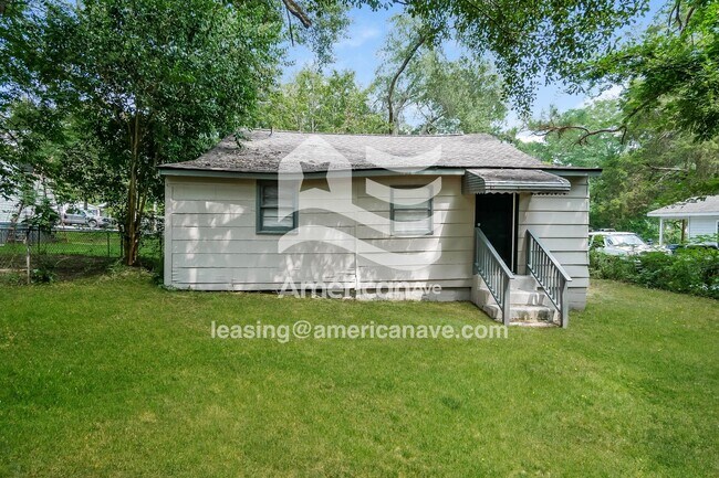 Building Photo - 5223 Thomason Ave