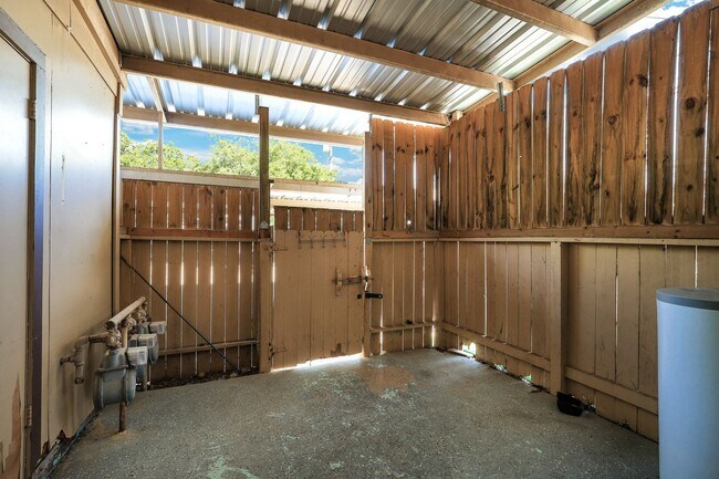 Building Photo - 11003 Mt Boracho Dr