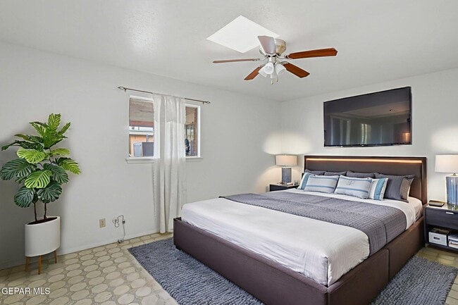 Building Photo - 3828 Taylor Ave