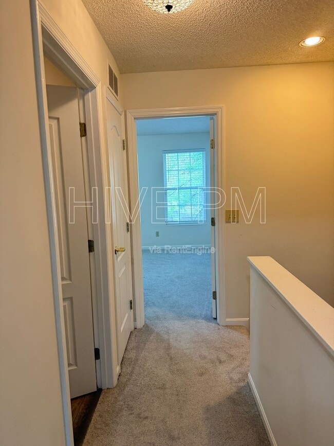 Building Photo - 826 Rossford Run