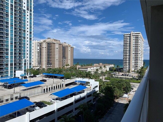 Building Photo - 1965 S Ocean Dr