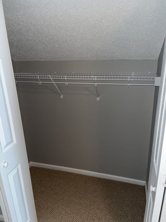 Building Photo - 149 Lancaster Way