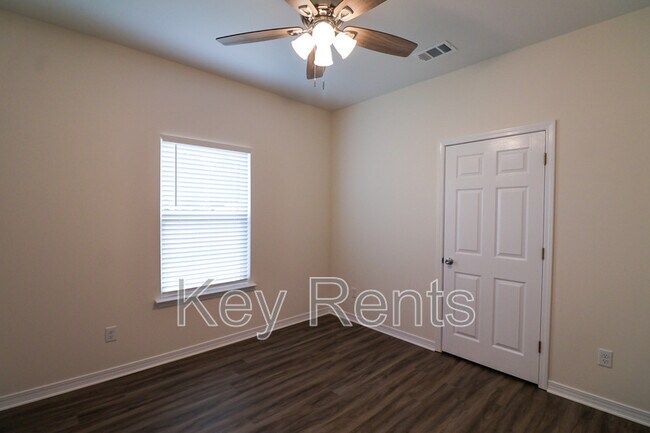 Building Photo - 7111 McAdam Ct
