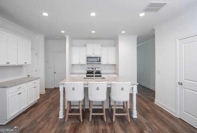 Building Photo - 5420 Maple Grv Ln