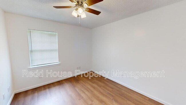 Building Photo - 213 Damascus Rd