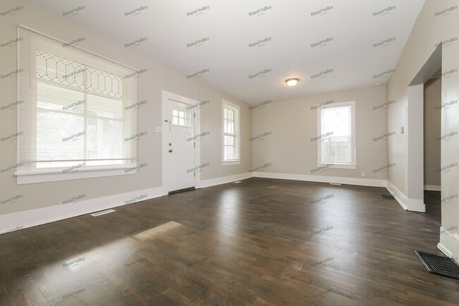 Building Photo - 768 Spruce St