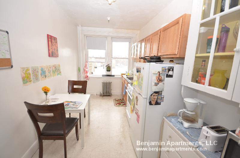 Building Photo - 1820 Commonwealth Ave